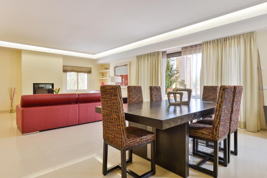 Villa Con Piscina Gigante Sant Francesc de s'Estany Room photo