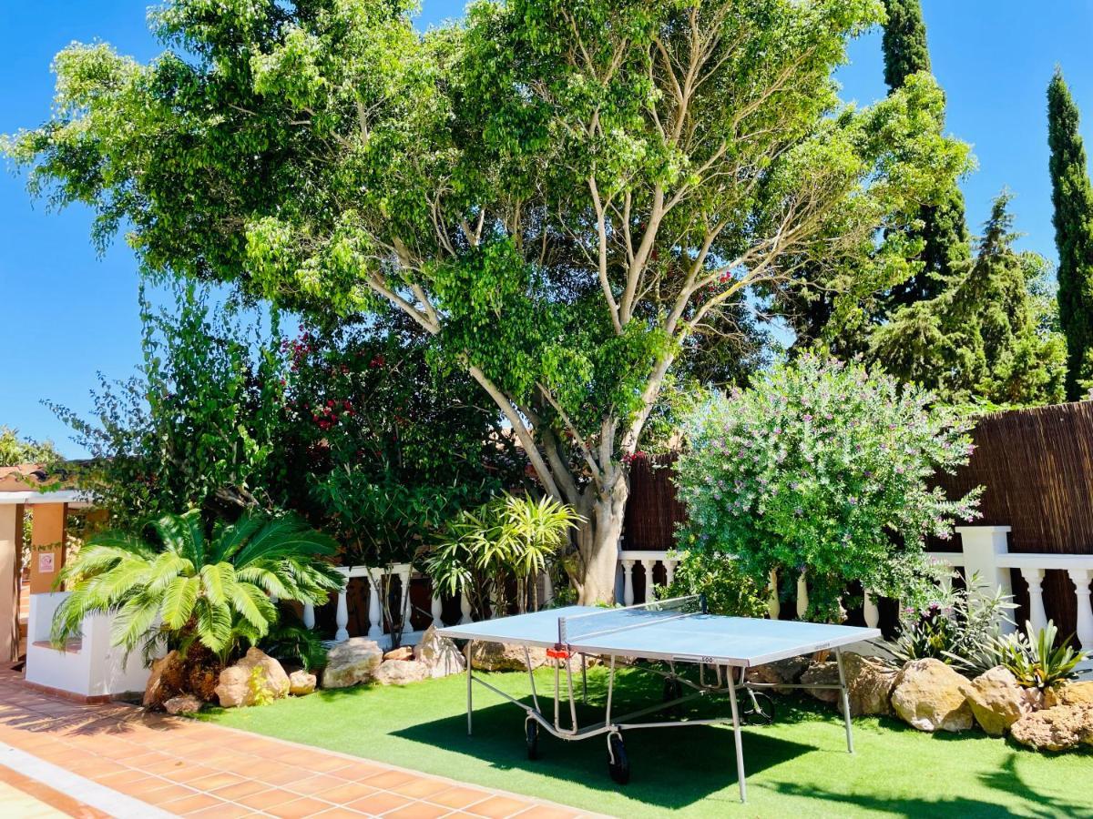 Villa Con Piscina Gigante Sant Francesc de s'Estany Exterior photo