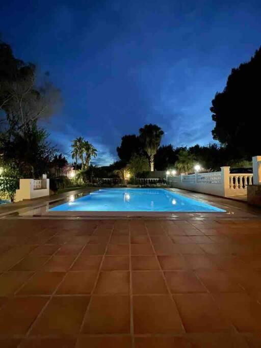 Villa Con Piscina Gigante Sant Francesc de s'Estany Exterior photo