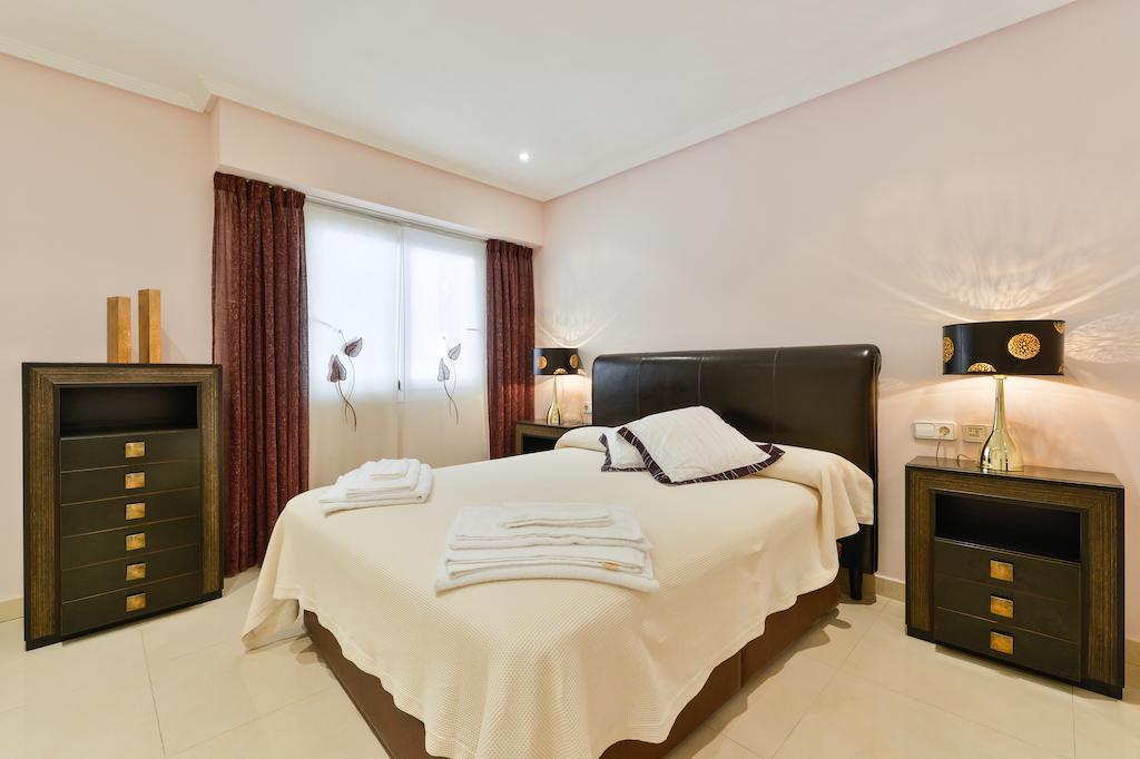 Villa Con Piscina Gigante Sant Francesc de s'Estany Room photo